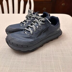 Altra Women’s Lone Peak 6